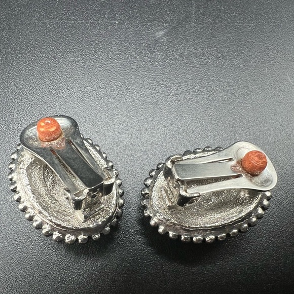 SOLD - Picture 5 of 13